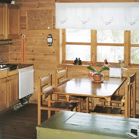 Seven-bedroom In Flatanger 2 *